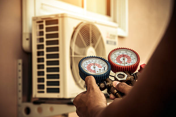Professional Hvac technician working in Marion, TX